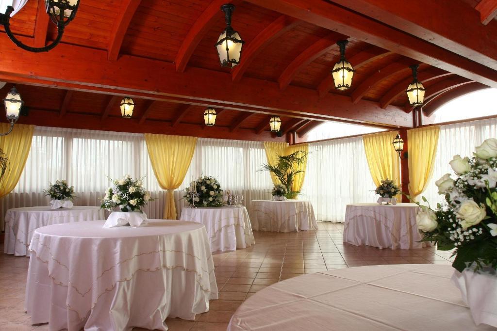 Hotel Ristorante Rossemi San Giovanni Rotondo Bagian luar foto
