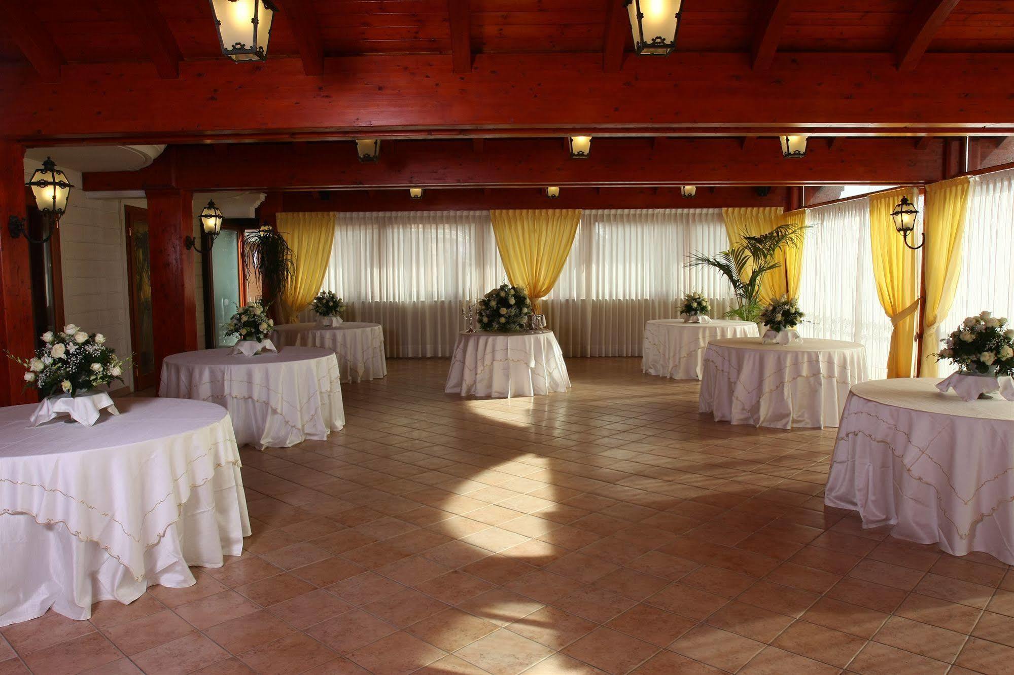 Hotel Ristorante Rossemi San Giovanni Rotondo Bagian luar foto