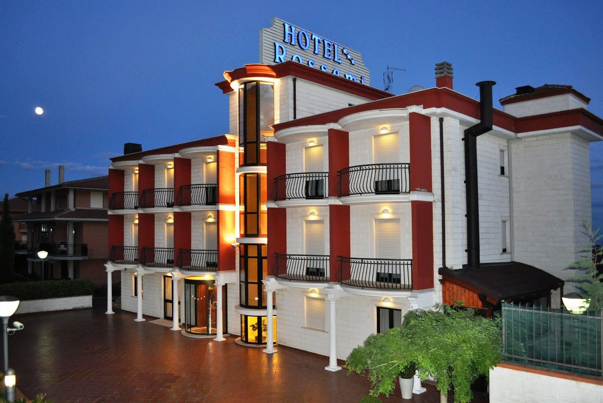 Hotel Ristorante Rossemi San Giovanni Rotondo Bagian luar foto